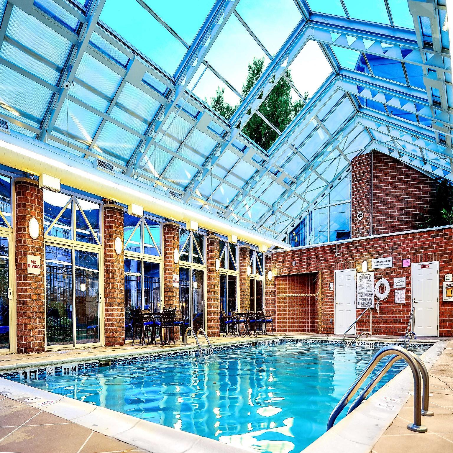 Hilton Vacation Club Varsity Club South Bend, In Exterior photo