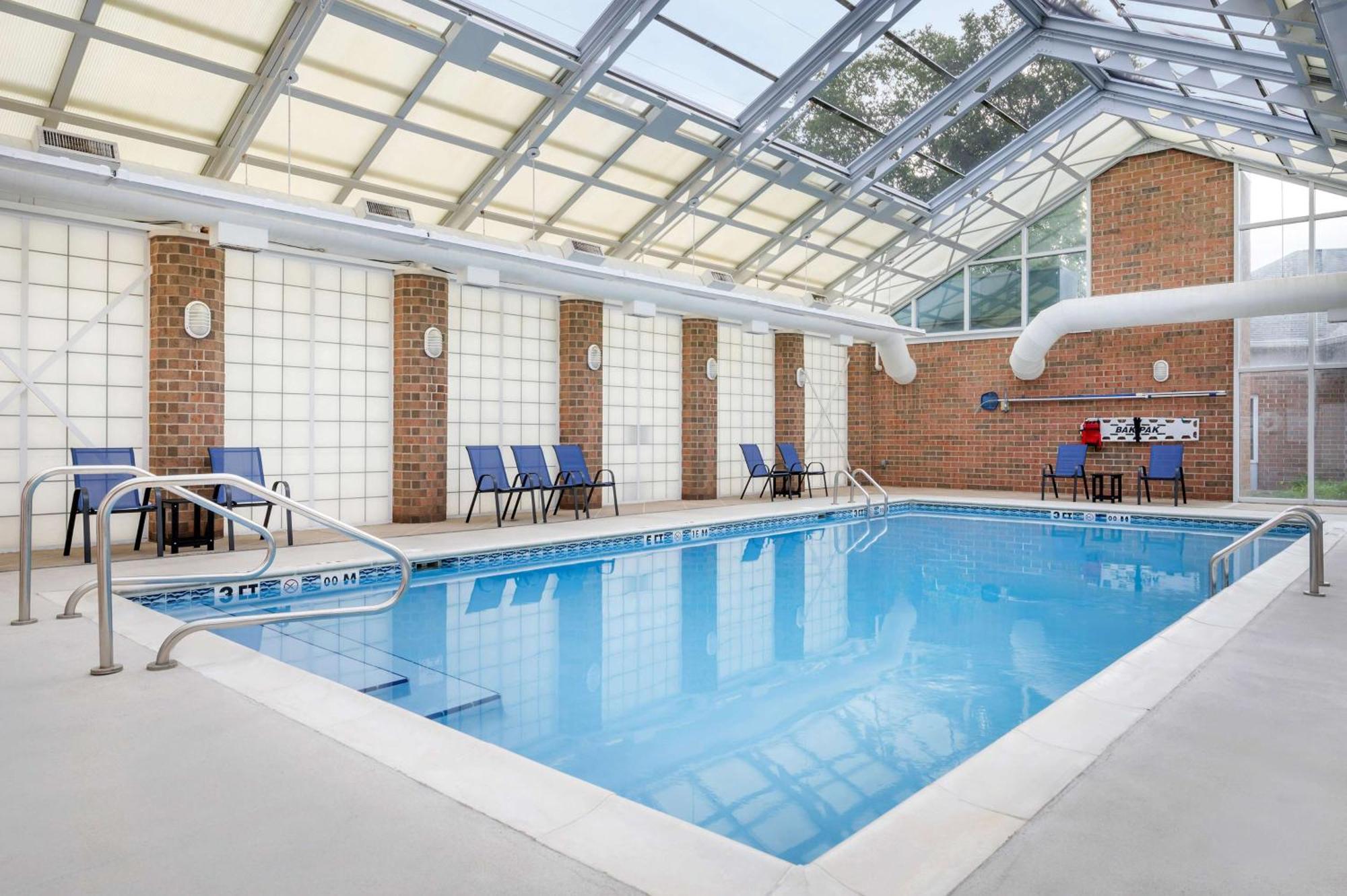 Hilton Vacation Club Varsity Club South Bend, In Exterior photo